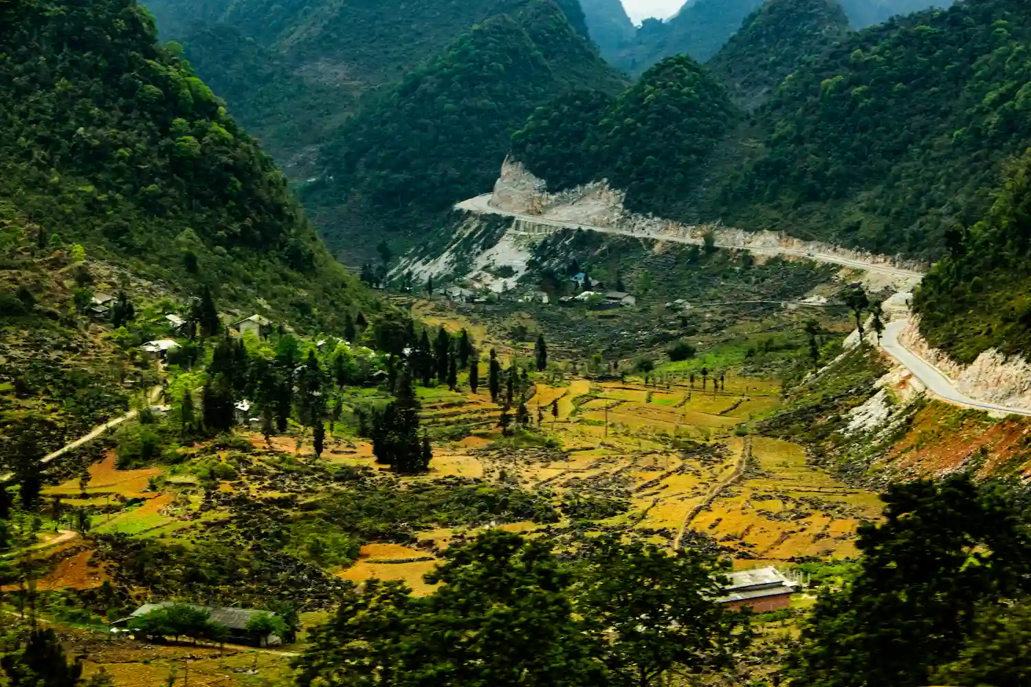 a landscape of a valley with trees and mountains-day 1-3-Day Private Tour – 4x4 flipside vietnam